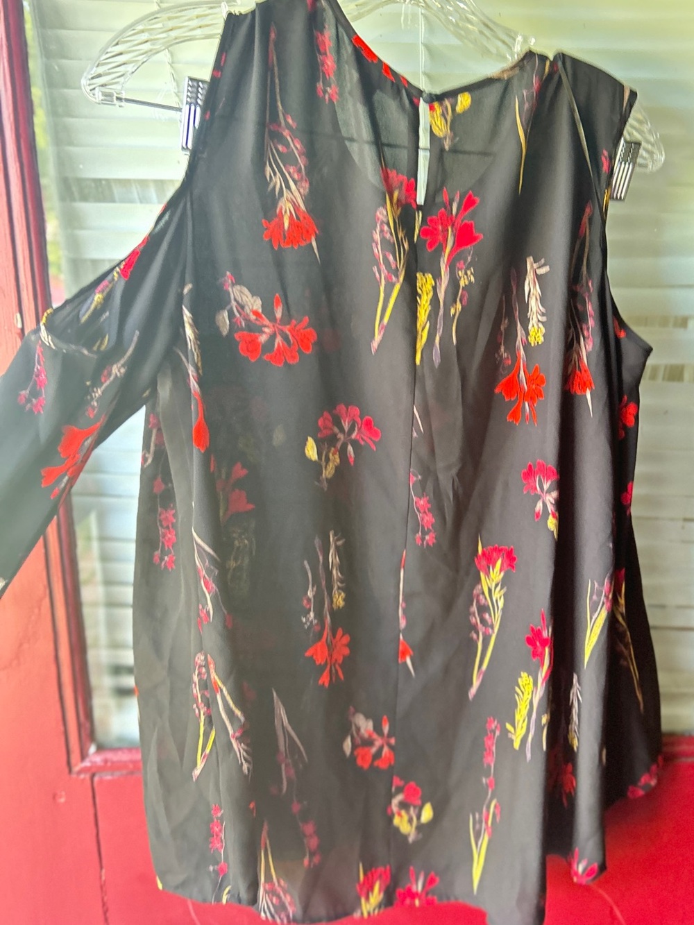 Vince Camuto cold shoulder blouse